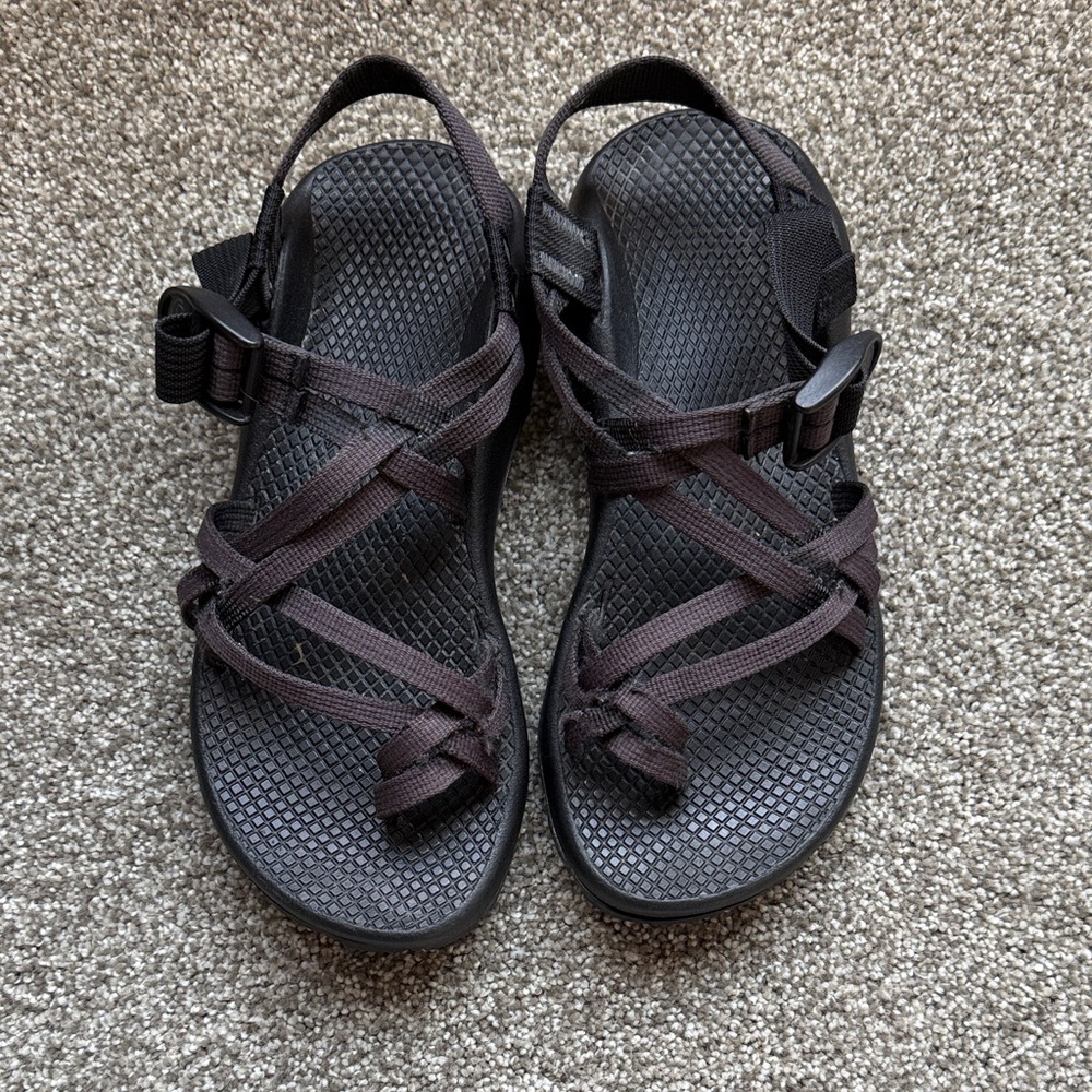 Black Chaco Sandals, size 6